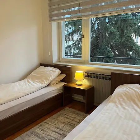 Lini Apartment